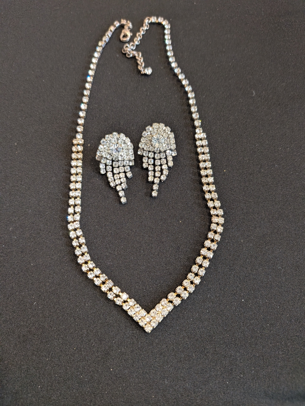 Vintage Rhinestone V-Shape Necklace 9.5" and Drop Earrings Set - Silver Sparkle